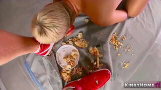 Cute vajzë të kaluar kohë me të, djalë