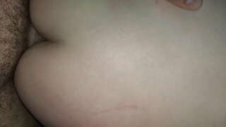 Hardcore analni zajebavaj se sa seksi djevojkom. Devojka uzmi veliki kurac duboko u njenom čvrsto dupe.