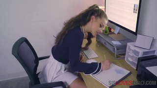 Virgjëresha Budalla Motra e Gjen të Vëllait Karin Interesante