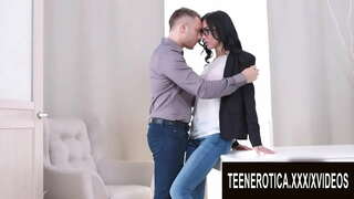 Неукротимое Želju Mlada Ljepotica Никой