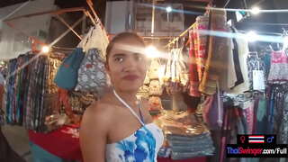 Asian teen mergina pajuto, kaip suteikti savo draugu, blowjob, kai jie gavo namo