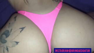 ابن عم تناول الجنس الشرجي من ابن عمها و هي الشعور بالألم يبدو أنها تحب ذلك