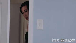 Ревновать Минең йыйылма абай үгәй трахаться һәм минең менән Яңы