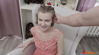 18videoz - Ők az POV-stílus, mint ő ad neki egy nagy érzéki szopás