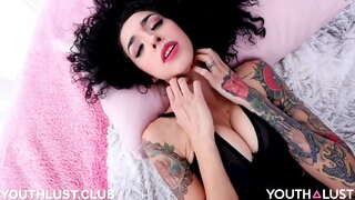 Schéinen Astronomischer mécht Hir éischt porno-video Kitzia LIDD