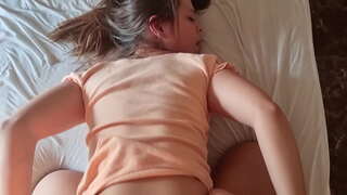 ���ານເດີນເຮັດໃຫ້ຂ້າພະເຈົ້າເປັນຍໍາ blowjob ແລະຫາຍໄປຂ້າພະເຈົ້າ