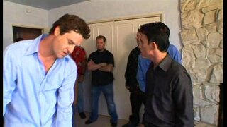 Hai ( giáo và đập )