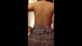 Kineze Gruaja e ndyrë me një