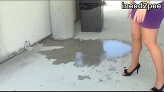 Ineed2pee omorashi &amp;amp; अर्धी चड्डी ओलाचिंब दृश्यांना मागे 31