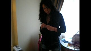 Itali amatorial Lilly jalur dan melancap