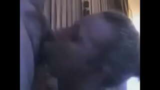 Me brirë 30&#039; vjeçar flokëverdhë sucks dhe deepthroats.