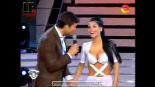 Сильвина Эскудеро ақ спандекс