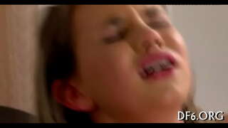 Девица игре за двоје