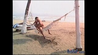 Ginaは、屋外の女の子