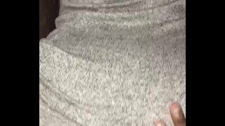 DDL ar ais ar sé. Fucked sí, tar éis an séipéal. Tiarna a logh dom.