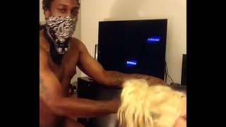 Biały śnieg Bunny dziwka dla Bbc