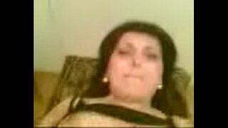 Prostitútka Ruzik Mikaelyan vo veľkých porno Arménska