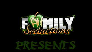 Cam Mom ffycin ei mab