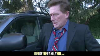 Të Rinj Bjonde Familjes Fucked Nga Stepdad Dhe Djali