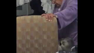 ���ዳዲስ ግምገማዎች ላይ ሰው