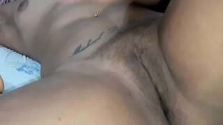 Эстер Тигрица-тиде professorinha тудо, те кугу да кӱжгӧ йолжо дене ончыктат да пинто arreganha а б киска