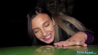 PublicAgent Curvy busty hottie in velit vespere blowjob et irrumabo