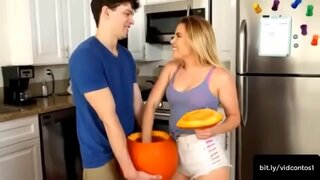 Seks di antara saudara dan saudari kita! Kakak adalah kenikmatan, memberi katak untuk Id anda!