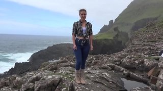 ���ালো মেয়ে