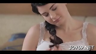 Djegëse të rinj zeshkane Lucy L. është bërë saj të parë video erotike