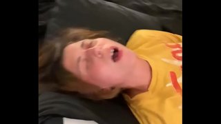 Slut bhean fucked le dà dicks