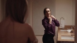 АБДАН СЕКСУАЛДЫК КЫЗДАР КЕЗДЕШЕТ КИЙИН РАССТАВАНИЯ БЕРЕТ, БИРИ-БИРИНЕ СҮЙҮҮ